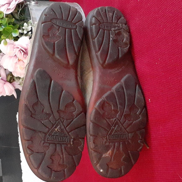 JOHN FLUEVOG SHOES SUEDE - Picture 6 of 11